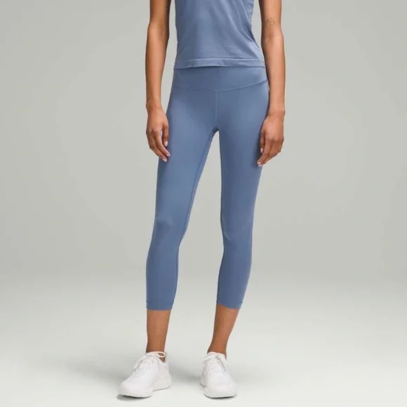 Lululemon Wunder Train High-Rise Crop 23" in Oasis Blue (Size 2) - Picture 1 of 9